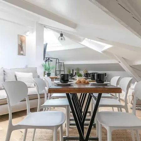 Spacious Cozy -6p- Montreuil- Near Paris Casa de férias *